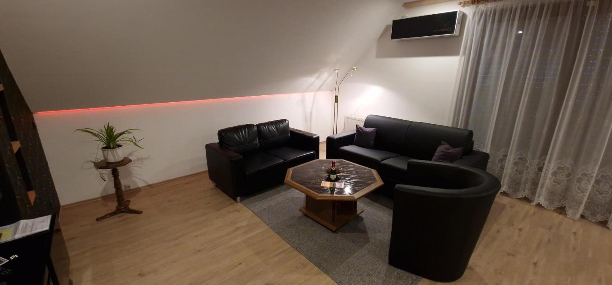 Lange Apartment *